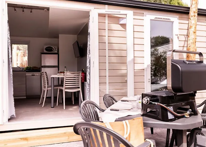 Mobil-home 6 Pers Avec Terrasse A - Api-1-52-830 *